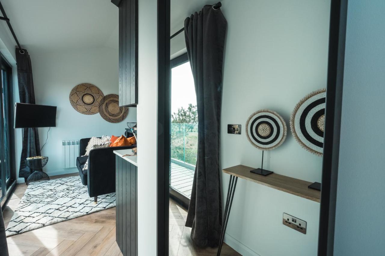 Priory Bay Escapes - Visum Appartement United Kingdom Buitenkant foto